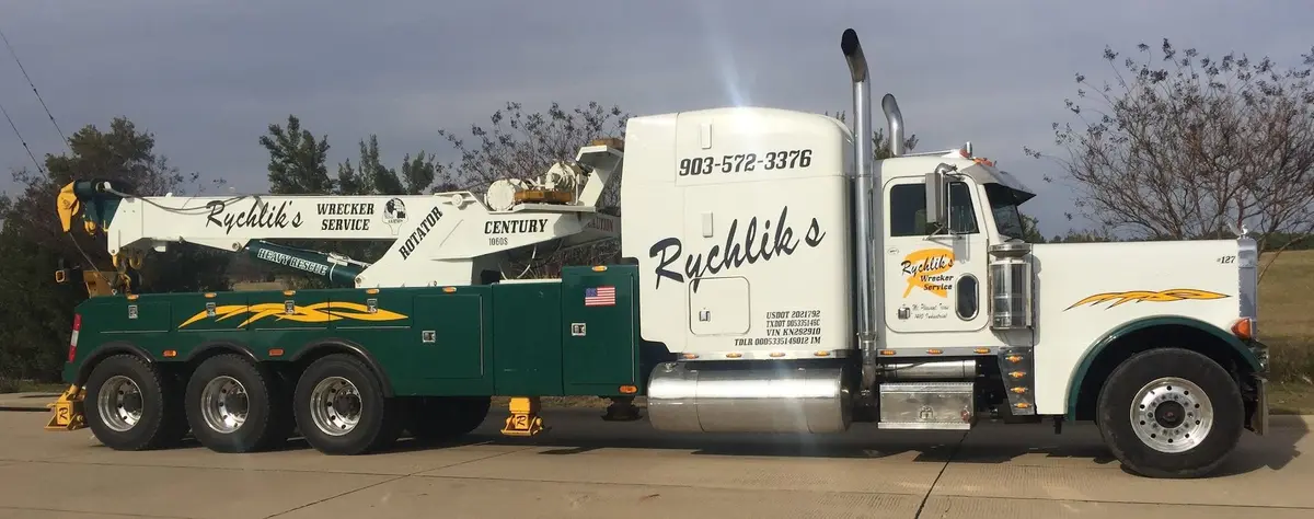 Rychlik's heavy-duty wrecker